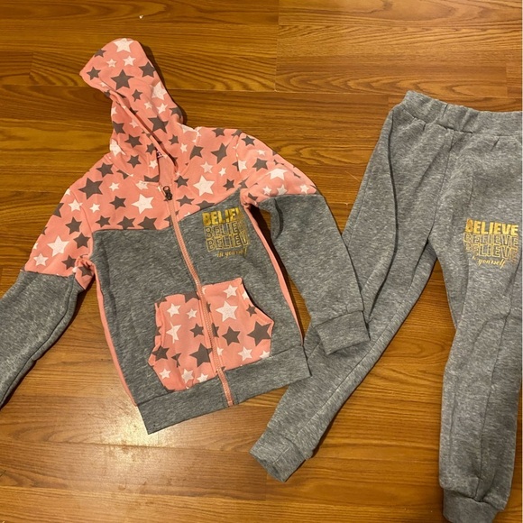 Love from the Heart Sweatsuit size 5/6 (HG) - Picture 2 of 11